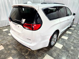 Used 2018 Chrysler Pacifica Limited image 5
