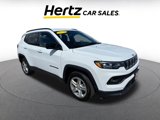 Used 2023 Jeep Compass Latitude image 2