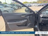 Used 2024 Nissan Altima 2.5 SV image 4