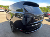 Used 2025 Land Rover Range Rover SE image 3