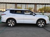 New 2025 Mitsubishi Outlander SE image 5