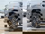 New 2025 Nissan Armada Platinum image 5