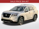 New 2025 Nissan Pathfinder SL w/ SL Premium Package image 2