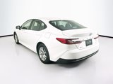 Used 2025 Toyota Camry LE image 5