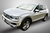 Used 2020 Volkswagen Tiguan SEL w/ 3rd Row Seat Package image 2
