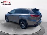 Used 2018 Toyota Highlander XLE image 3