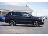 Used 2024 Mitsubishi Outlander SE Black Edition image 2