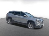Used 2024 GMC Terrain SLT image 2