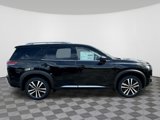 New 2025 Nissan Pathfinder Platinum image 5