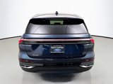 Used 2024 Lincoln Nautilus Premier w/ Equipment Group 102A image 6