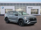Certified 2024 Volkswagen Atlas Peak Edition SEL image 5