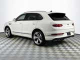 Used 2025 Bentley Bentayga image 3
