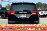 Used 2020 Chrysler Pacifica Touring-L image 4