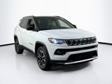 Used 2023 Jeep Compass Limited image 3