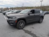 New 2025 Jeep Grand Cherokee Limited image 2