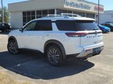 New 2025 Nissan Pathfinder SL w/ SL Premium Package image 5