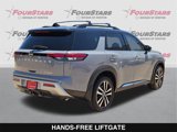 New 2025 Nissan Pathfinder Platinum image 4