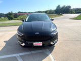 Used 2017 Ford Fusion SE w/ Fusion SE Technology Package image 3