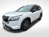 New 2025 Nissan Pathfinder Platinum image 3