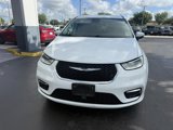 Used 2023 Chrysler Pacifica Touring-L image 2