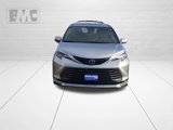 Used 2025 Toyota Sienna Platinum image 2