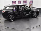 Used 2024 Kia Sportage LX image 6