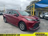 Used 2021 Toyota Sienna XLE image 3
