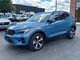 Used 2024 Volvo XC40 B5 Plus image 4