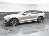 New 2026 Volvo V60 B5 Cross Country Ultra w/ Protection Package Premier image 4