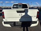 Used 2022 Nissan Frontier SV image 4