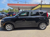 Used 2022 Kia Soul LX w/ Technology Package image 2