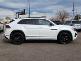 New 2025 Volkswagen Atlas Cross Sport SEL R-Line image 2