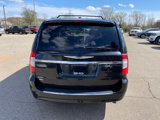 Used 2016 Chrysler Town & Country Touring image 4