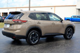 Used 2024 Nissan Rogue SV image 4