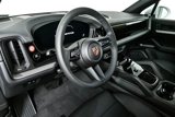 Used 2025 Porsche Cayenne image 4