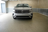 Used 2023 Volkswagen Atlas SE image 2