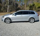 Used 2017 Volkswagen Golf SEL image 4