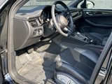 Certified 2025 Porsche Macan image 4
