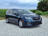 New 2025 Chrysler Pacifica Select image 2