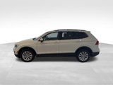 Used 2018 Volkswagen Tiguan SE image 2