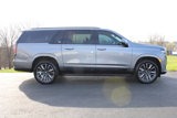 Used 2021 Cadillac Escalade ESV Sport image 2