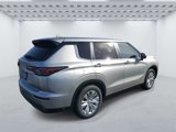 New 2025 Mitsubishi Outlander ES image 4