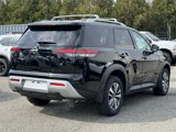 New 2025 Nissan Pathfinder SL w/ Black Appearance Package image 4