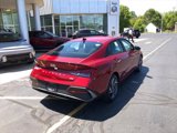 New 2025 Hyundai Elantra SEL image 3