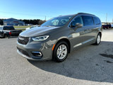 Used 2022 Chrysler Pacifica Touring-L image 4