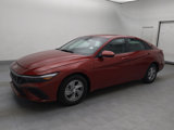 Used 2024 Hyundai Elantra SE image 2