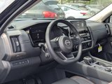 New 2025 Nissan Pathfinder Platinum image 3