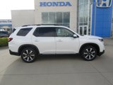 New 2025 Honda Pilot Touring image 4