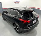 Used 2017 Nissan Rogue Sport SL image 5