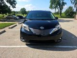 Used 2017 Toyota Sienna Limited Premium image 2